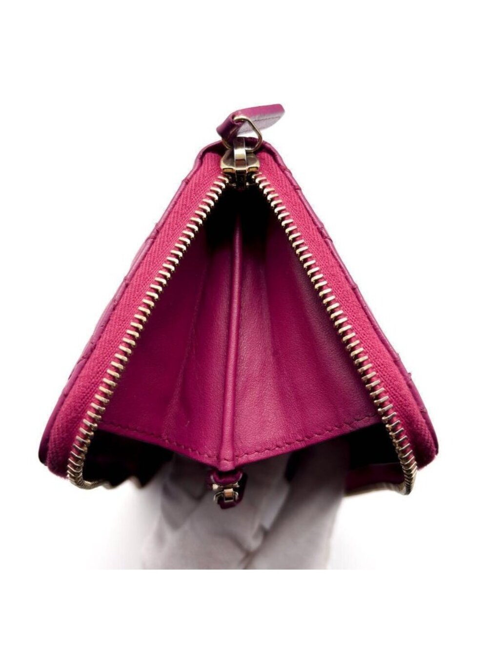 Chanel Wallet Camellia Stitch Round Zip - Picture 14 of 15